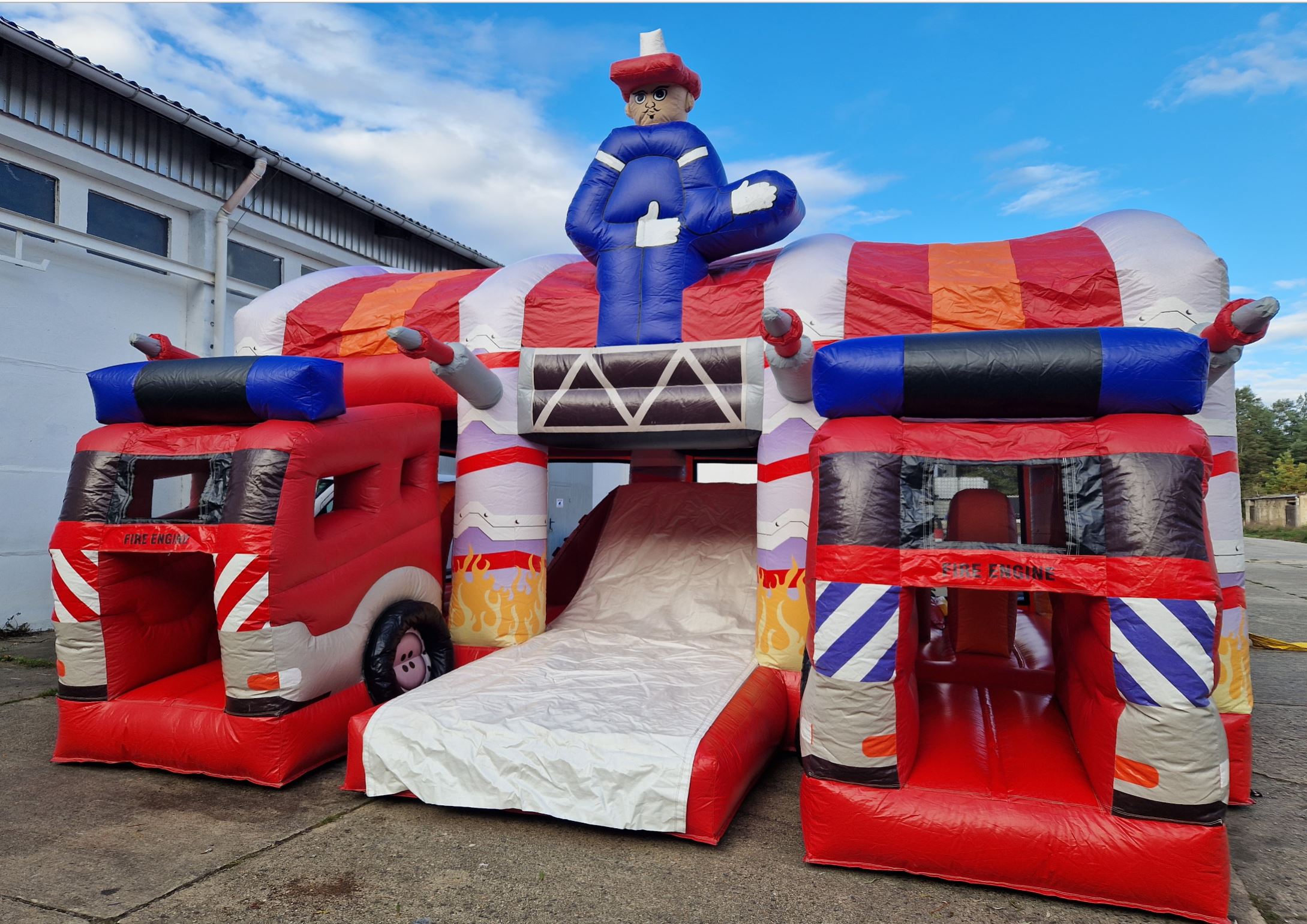 Hüpfburg Feuerwehr